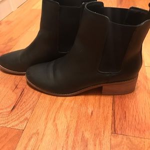 GAP black ankle boots